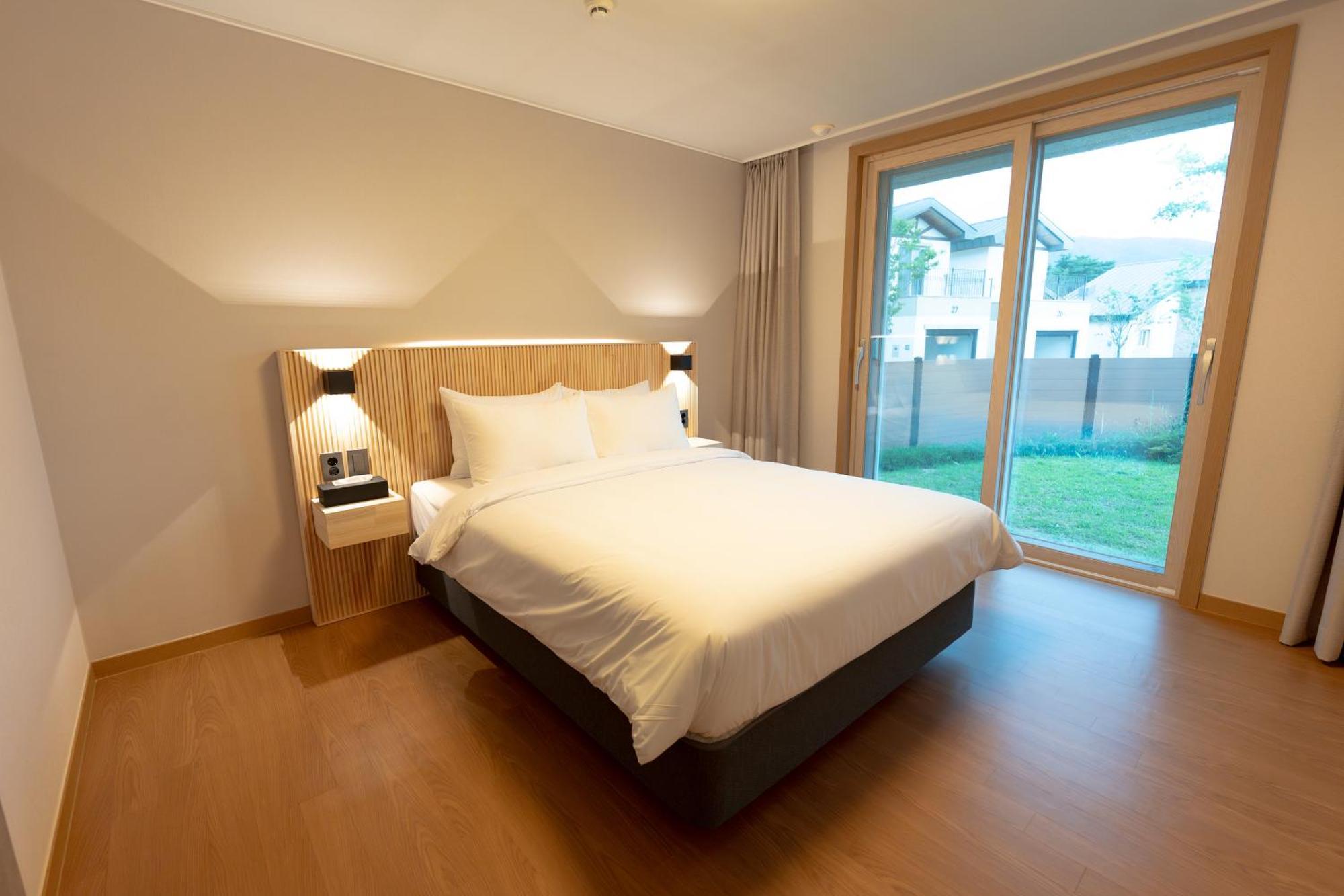 Le Comte Bleu Hotel พยองซาง ภายนอก รูปภาพ