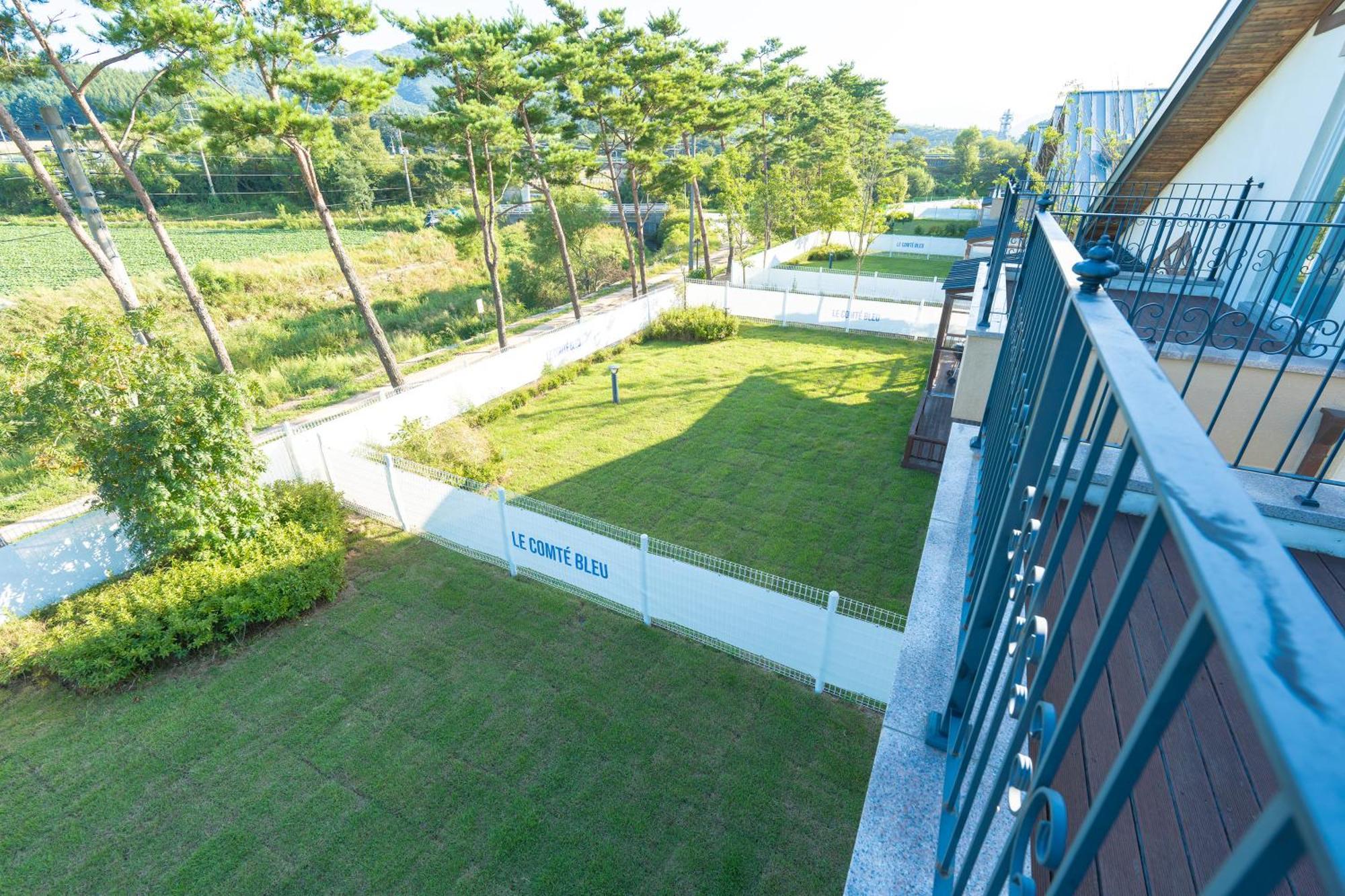 Le Comte Bleu Hotel พยองซาง ภายนอก รูปภาพ