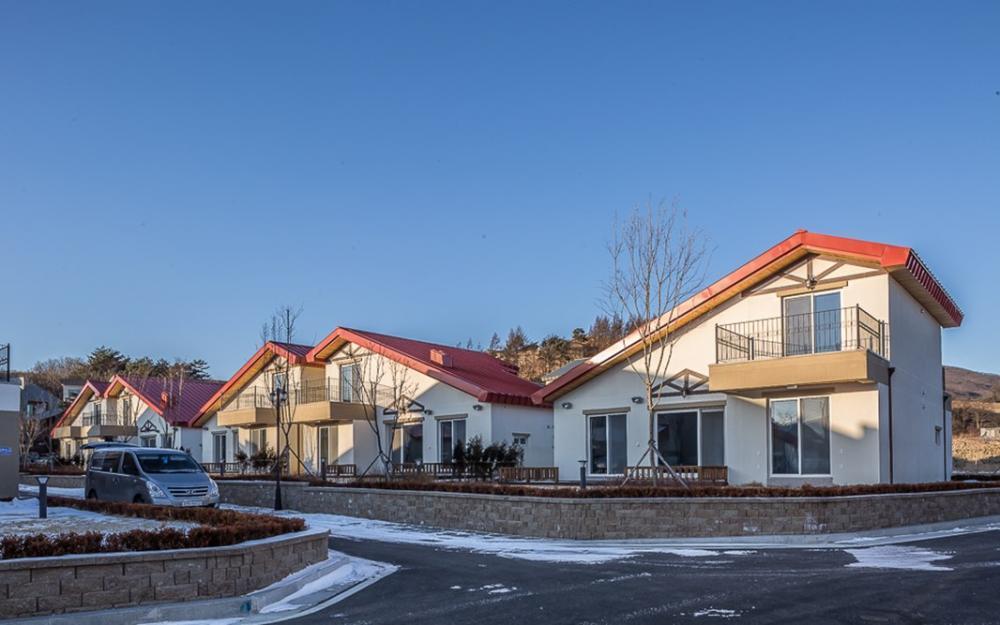 Le Comte Bleu Hotel พยองซาง ภายนอก รูปภาพ
